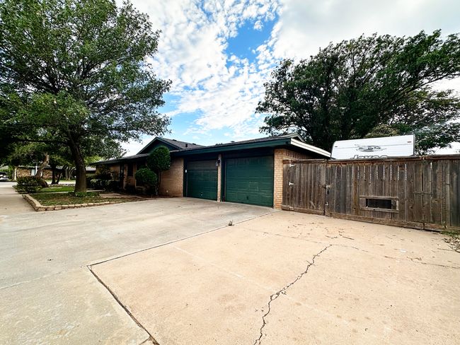 5712 70 Th Pl, House other with 3 bedrooms, 2 bathrooms and null parking in Lubbock TX | Image 43
