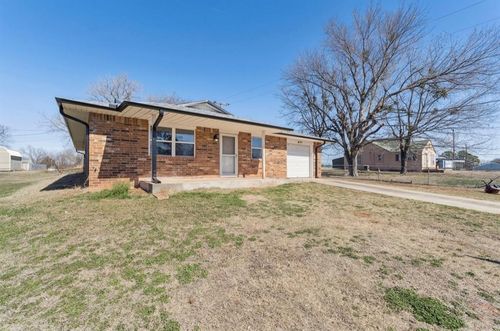 408 E Salter St, Asher, OK, 74826-9711 | Card Image
