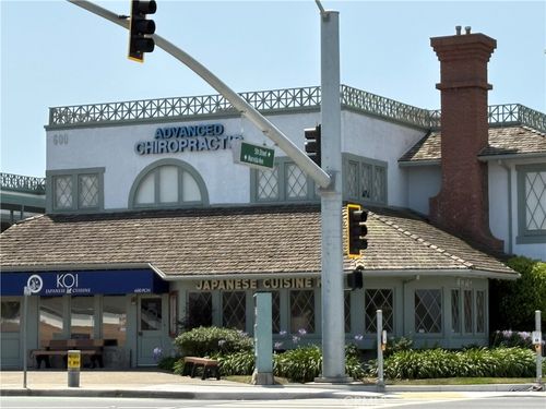 200-600 Pacific Coast Hwy, Seal Beach, CA, 90740-6600 | Card Image