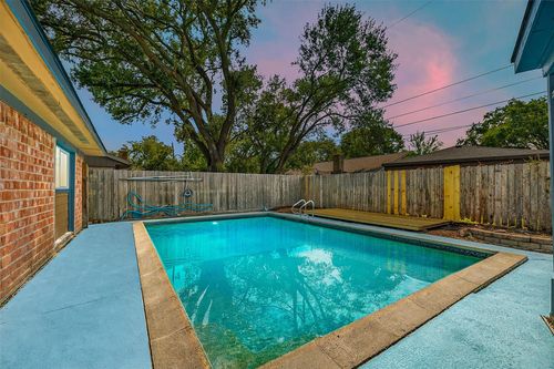 9806 Sagebark Dr, Houston, TX, 77089-4216 | Card Image
