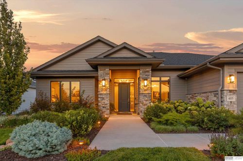 405 S 243rd St, Waterloo, NE, 68069-4704 | Card Image