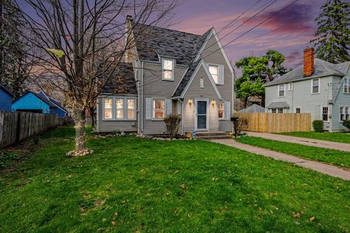 1103 Vassar Dr, Kalamazoo, MI, 49001-4482 | Card Image