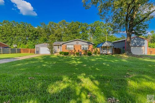 500 E 10th St, Hooks, TX, 75561 | Card Image