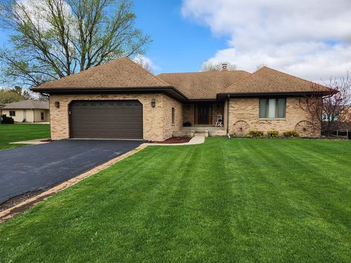 501 Walnut St, Hinckley, IL, 60520-9463 | Card Image