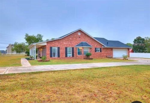 23 Lake Ln, Shawnee, OK, 74804-9357 | Card Image