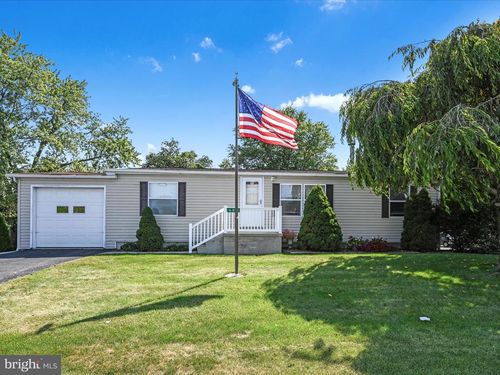 608 E Lincoln Ave, MYERSTOWN, PA, 17067-2217 | Card Image