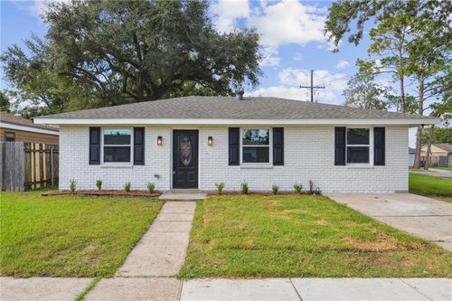 2700 Dolores Dr, Marrero, LA, 70072-6212 | Card Image