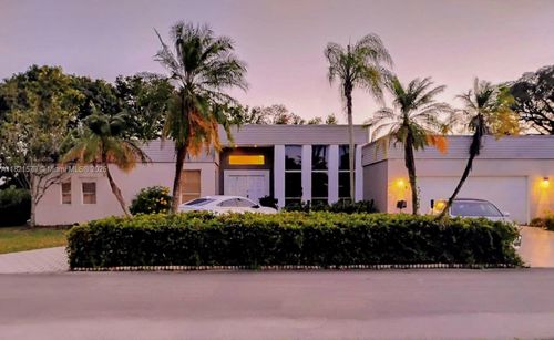 5706 White Hickory Cir, Tamarac, FL, 33319-3022 | Card Image