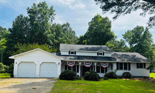 8001 W Main Street, Williamston, NC, 27892 | Card Image