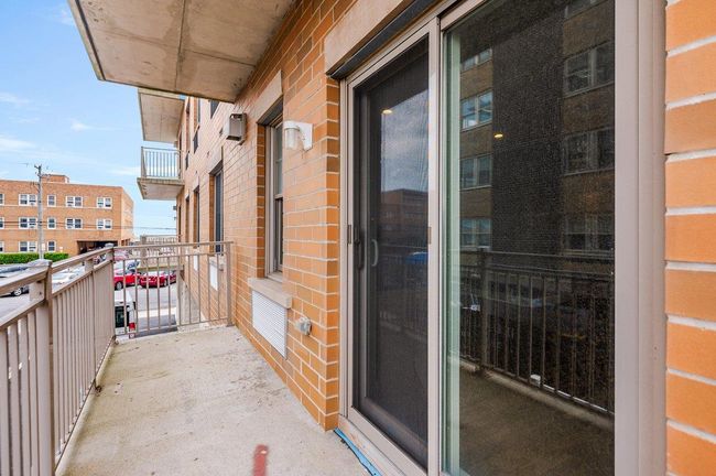 APT-204 - 661 W Broadway, Condo with 3 bedrooms, 2 bathrooms and null parking in Long Beach NY | Image 22
