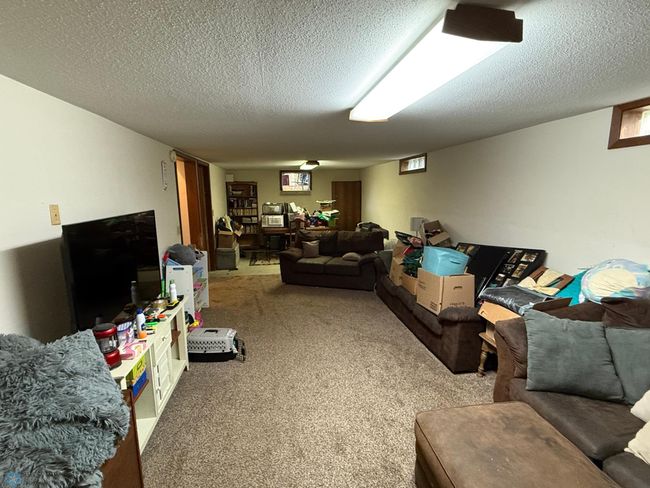 Family Room | Image 23