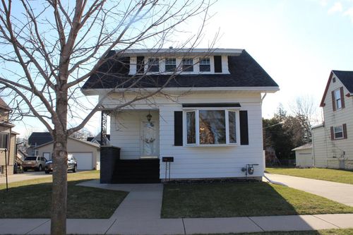 910 Michigan Avenue, North Fond Du Lac, WI, 54937 | Card Image