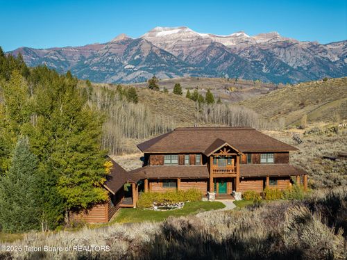 515 W Saddle Butte Way, Jackson, WY, 83001-8464 | Card Image