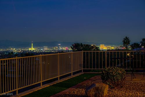 10712 Button Willow Dr, Las Vegas, NV, 89134-7356 | Card Image