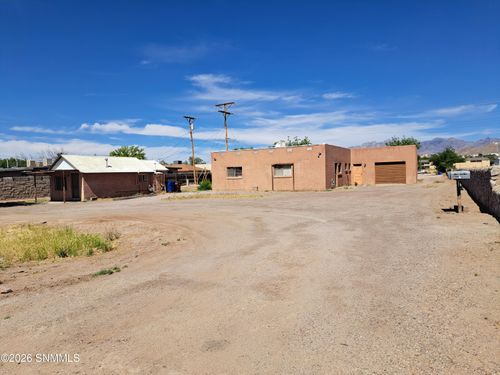 2315 El Paseo Rd, Las Cruces, NM, 88001-6001 | Card Image