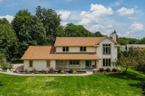 W237N3390 Five Fields Road, Pewaukee, WI, 53072 | Card Image