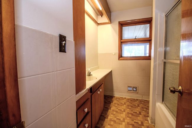 1204 E Culver Rd, House other with 3 bedrooms, 1 bathrooms and null parking in Knox IN | Image 7