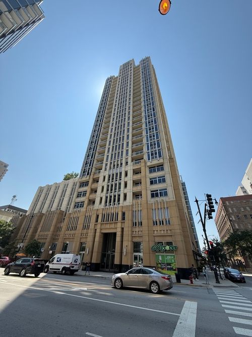 2308-1400 Michigan Ave, Chicago, IL, 60605-3729 | Card Image