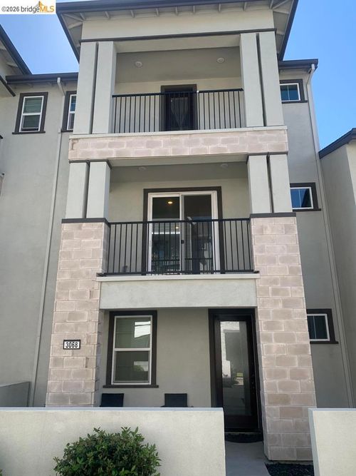 3068 Windwalker Walk, Sacramento, CA, 95833-4447 | Card Image