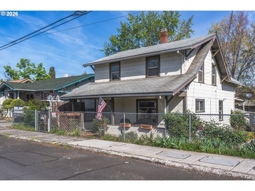 1111 E 9th St, TheDalles, OR, 97058 | Card Image