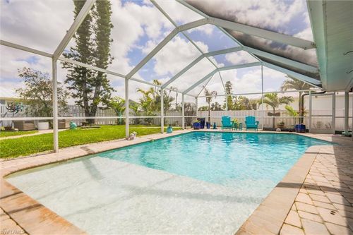 7875 Buccaneer Dr, FORT MYERS BEACH, FL, 33931-5041 | Card Image