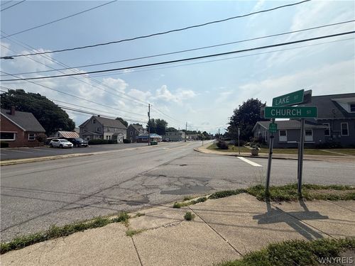 290 Lake St, Hamburg, NY, 14075-4430 | Card Image