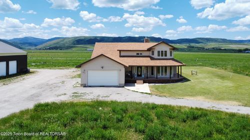 471 Worton Ln, Auburn, WY, 83111-8800 | Card Image