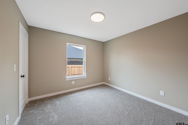 16218 Crossing Cir, House other with 3 bedrooms, 2 bathrooms and null parking in Lindale TX | Image 15