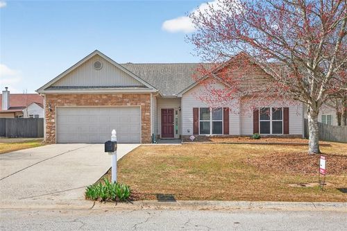 1412 Silvergate Way, Winder, GA, 30680-6104 | Card Image