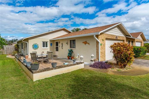 417 Falcon Ave, Edgewater, FL, 32141-4156 | Card Image