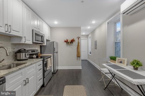 2-624 N 35th St, PHILADELPHIA, PA, 19104-1941 | Card Image