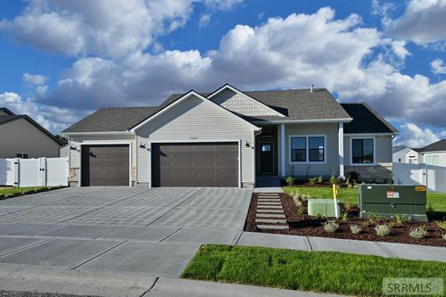 3928 Hidden Valley Dr, Ammon, ID, 83406-1308 | Card Image
