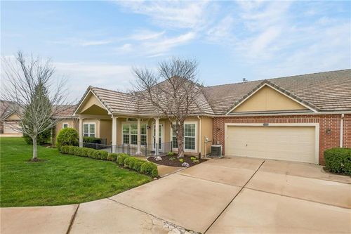 5409 W 145 Street, Leawood, KS, 66224 | Card Image