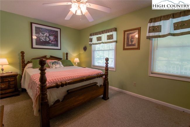 581 N Fork New River Rd, House other with 4 bedrooms, 3 bathrooms and null parking in Lansing NC | Image 27