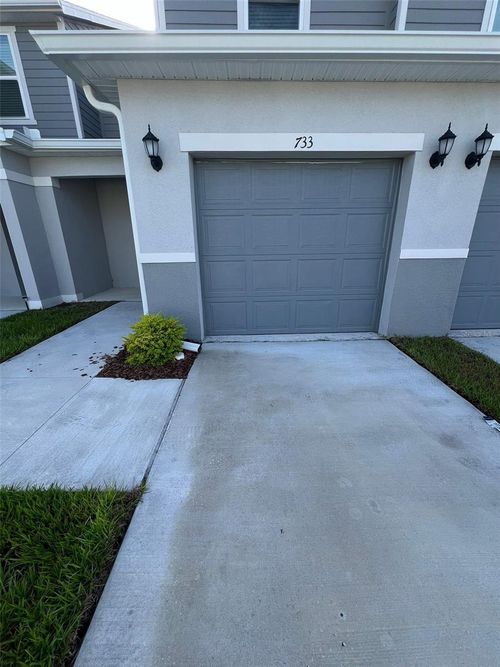 733 Stoney Point Cir, DAVENPORT, FL, 33896-7994 | Card Image