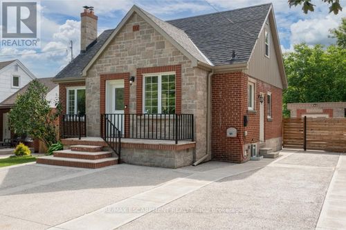 lower-239 Cloverdale Ave, Hamilton, ON, L8K4M5 | Card Image