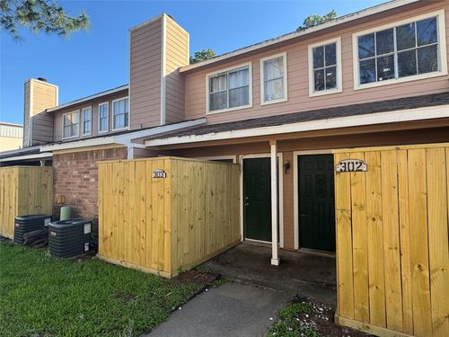 unit-303-7402 Alabonson Rd, Houston, TX, 77088-5358 | Card Image