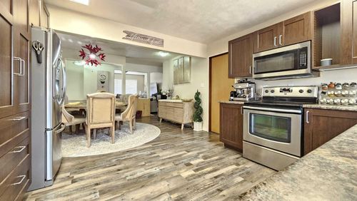 55 Mckenzie Ave, Hughenden, AB, T0B0A5 | Card Image