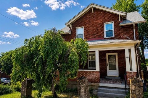550 Maple St, E Pittsburgh, PA, 15112-1128 | Card Image