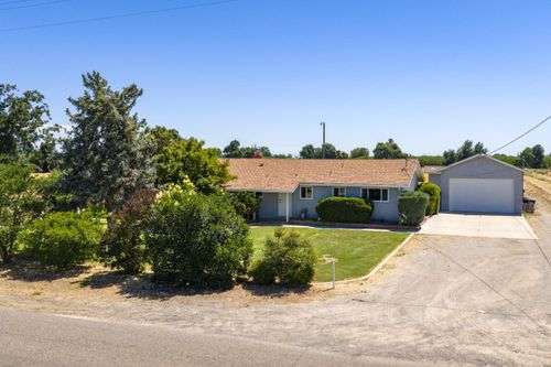 5136 Blaker Rd, Ceres, CA, 95307-9562 | Card Image