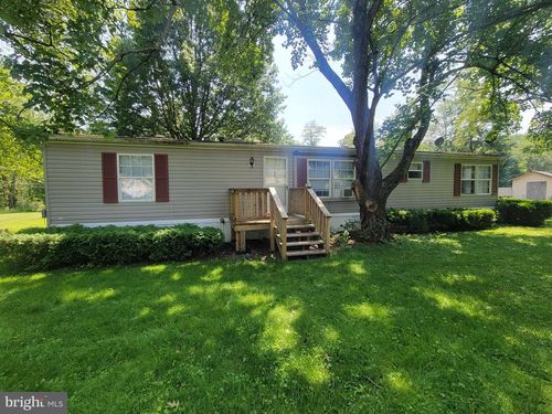 1877 Red Hill Rd, ELVERSON, PA, 19520-8617 | Card Image