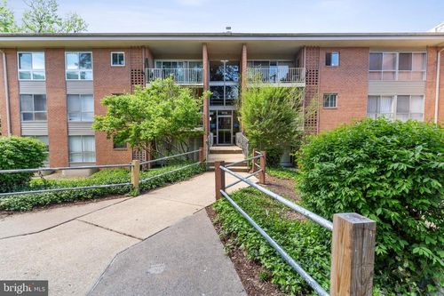 apt-102-3712 N Rosser St, ALEXANDRIA, VA, 22311-3757 | Card Image