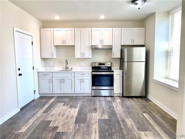 101 N 8 Th St, Condo with 7 bedrooms, 11 bathrooms and null parking in Allentown PA | Image 11