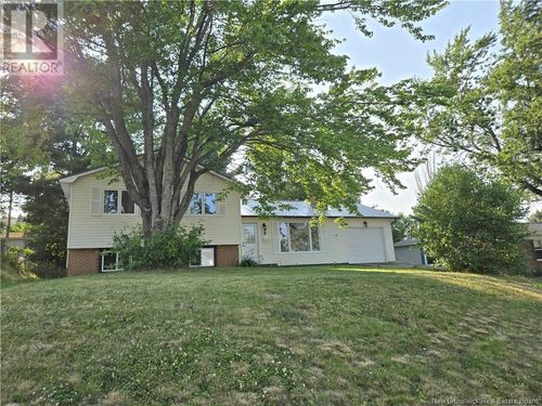110 Muncey Dr, Riverview, NB, E1B1A7 | Card Image