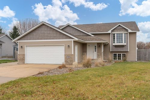 900 10th St Se, Waseca, MN, 56093-3506 | Card Image