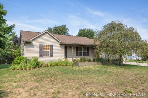 11487 Eagle Nest Ct, Allendale, MI, 49401-9473 | Card Image