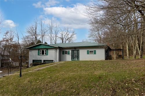 216 Kiester House Rd, Slippery Rock, PA, 16057-3618 | Card Image