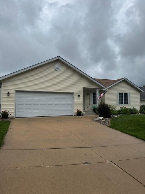 2518 Parkhill Ln Sw, Rochester, MN, 55902-2830 | Card Image