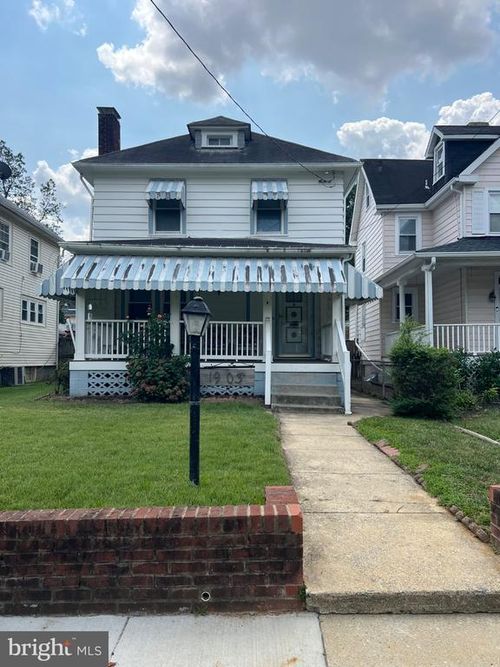 1903 Lawrence St Ne, WASHINGTON, DC, 20018-2733 | Card Image