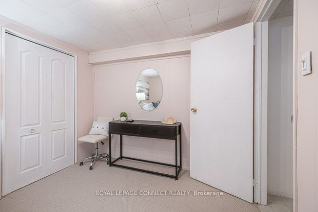 2 Ailsa Craig Crt, House attached with 7 bedrooms, 2 bathrooms and 5 parking in North York ON | Image 32